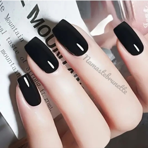 2/$16 Black Glossy Press On Nails - Picture 1 of 14